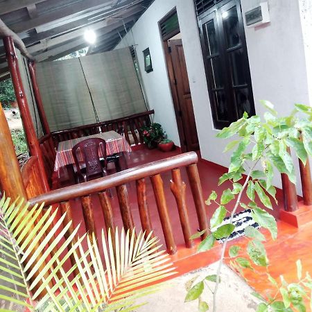 Nethanya Homestay 埃拉 外观 照片